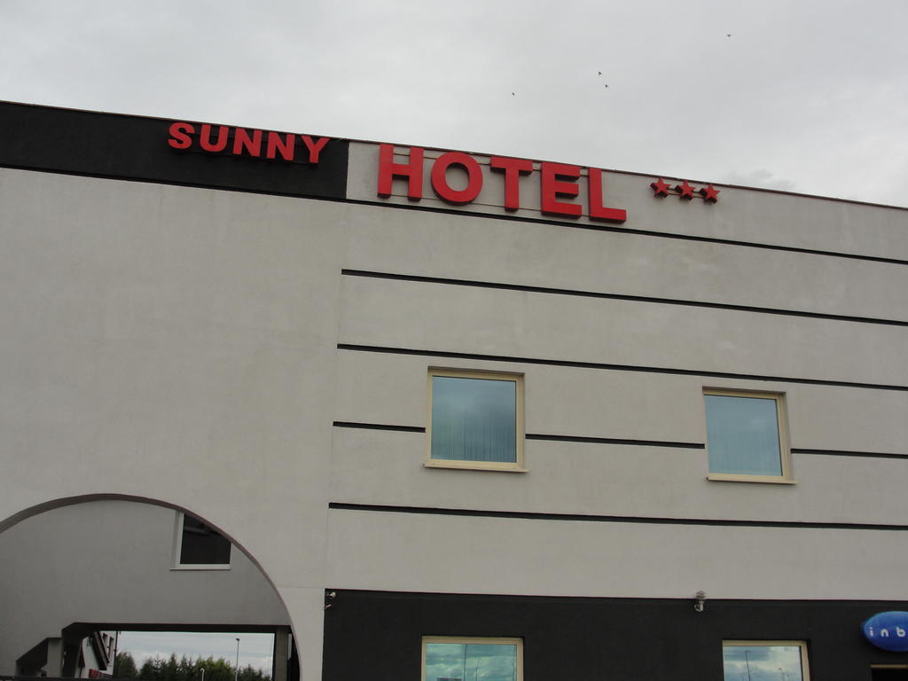 Hotel Sunny Poznan Exterior photo